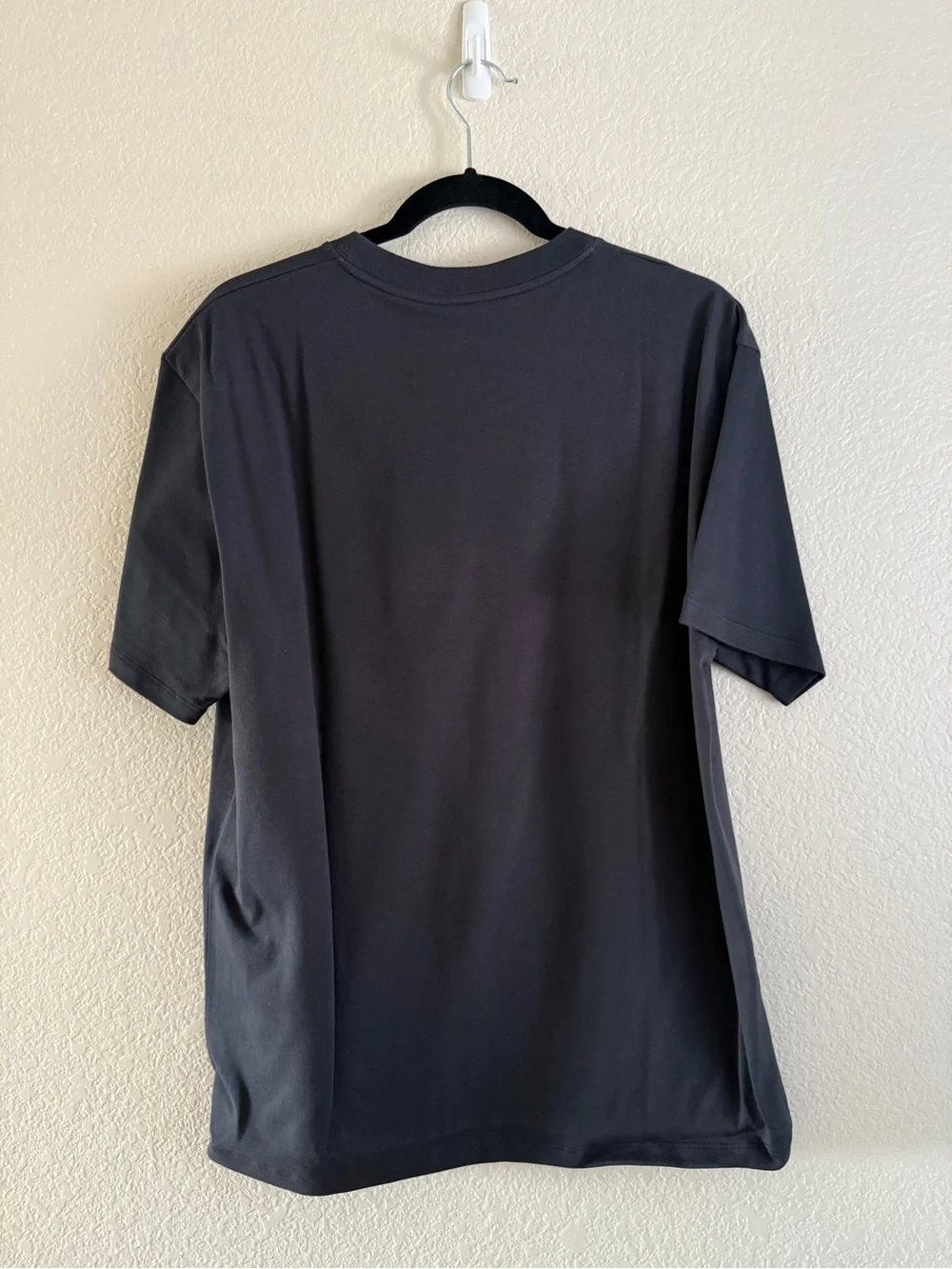 Gucci Black Short-Sleeve Logo Tee with Red and White Graphic